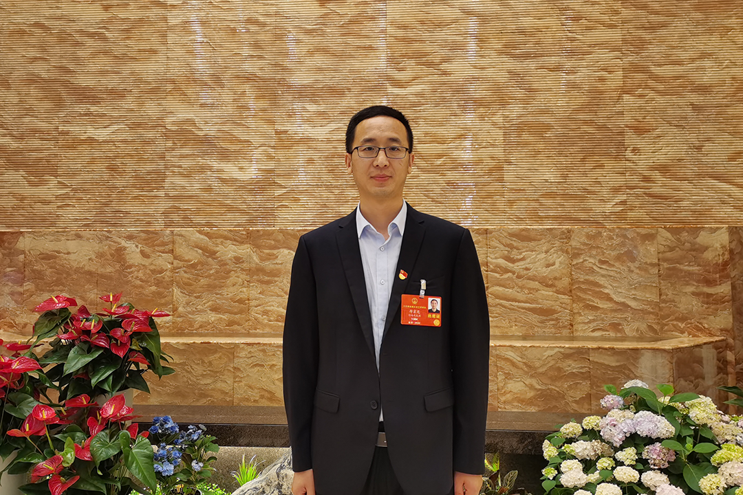 7.全國人大代表、中航鋰電生產調度邢京龍